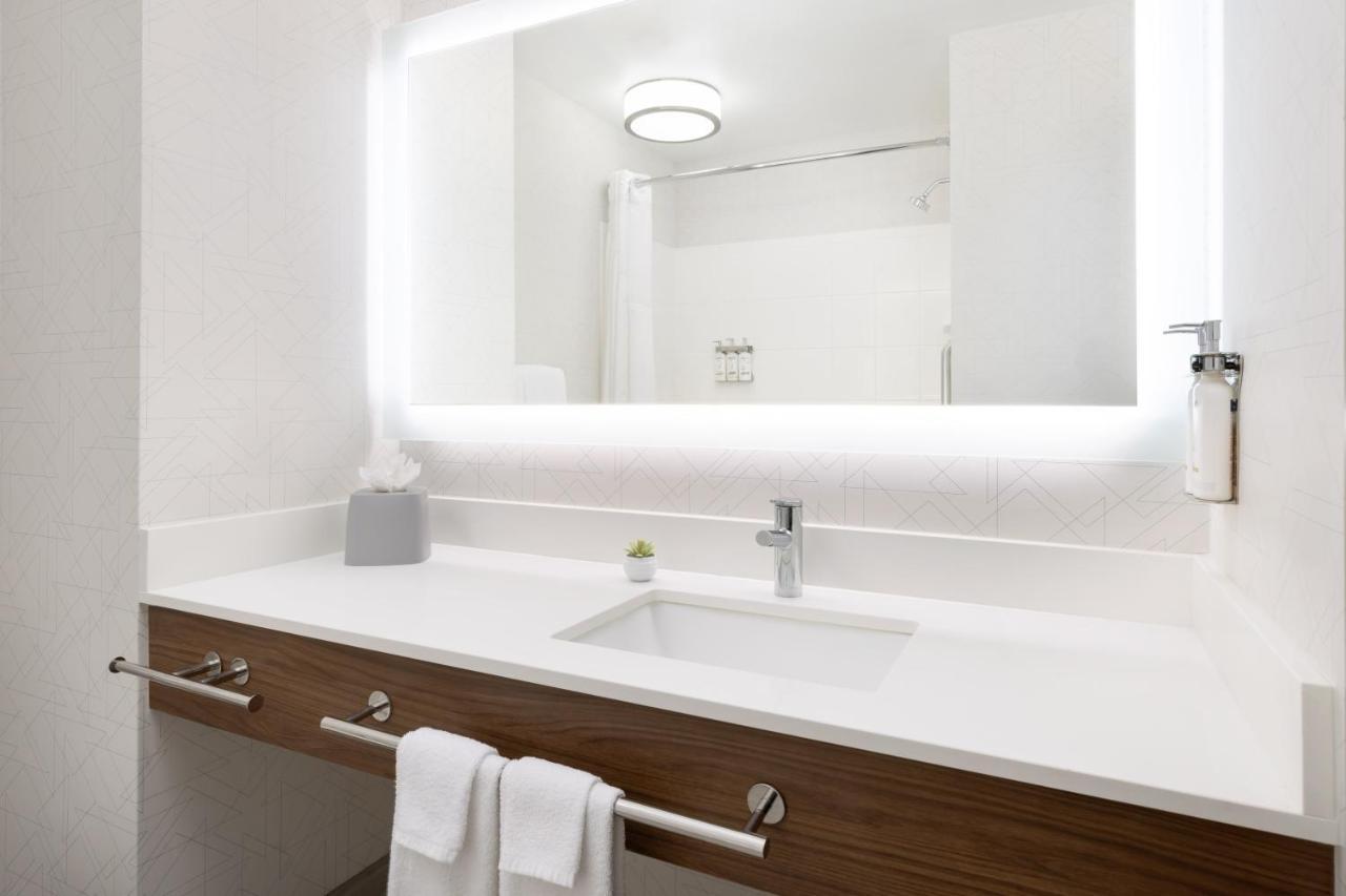 Hotel Express Vegas Stadium Area By Ihg Las Vegas